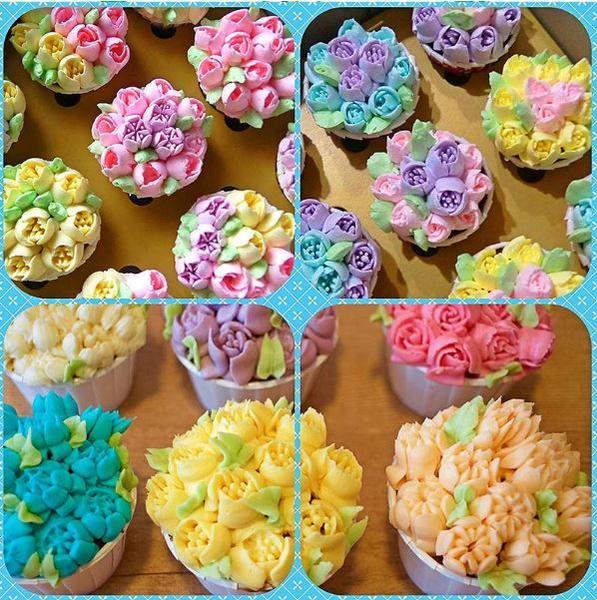 Flower-Shaped Icing Tips (13 pieces)
