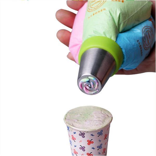 Flower-Shaped Icing Tips (13 pieces)