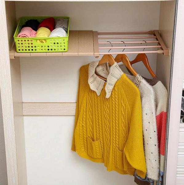 Adjustable storage shelf