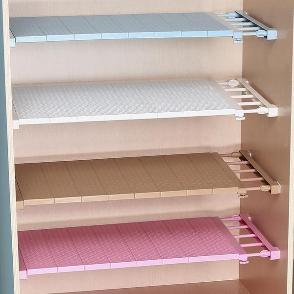 Adjustable storage shelf