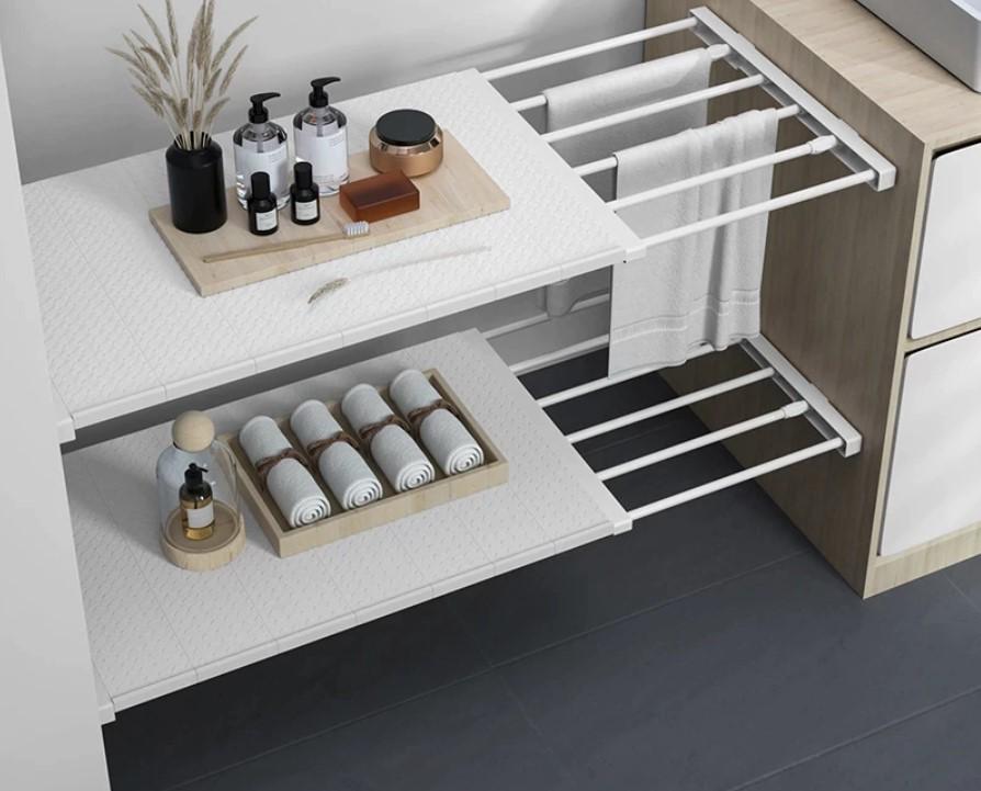 Adjustable shelf support for closets