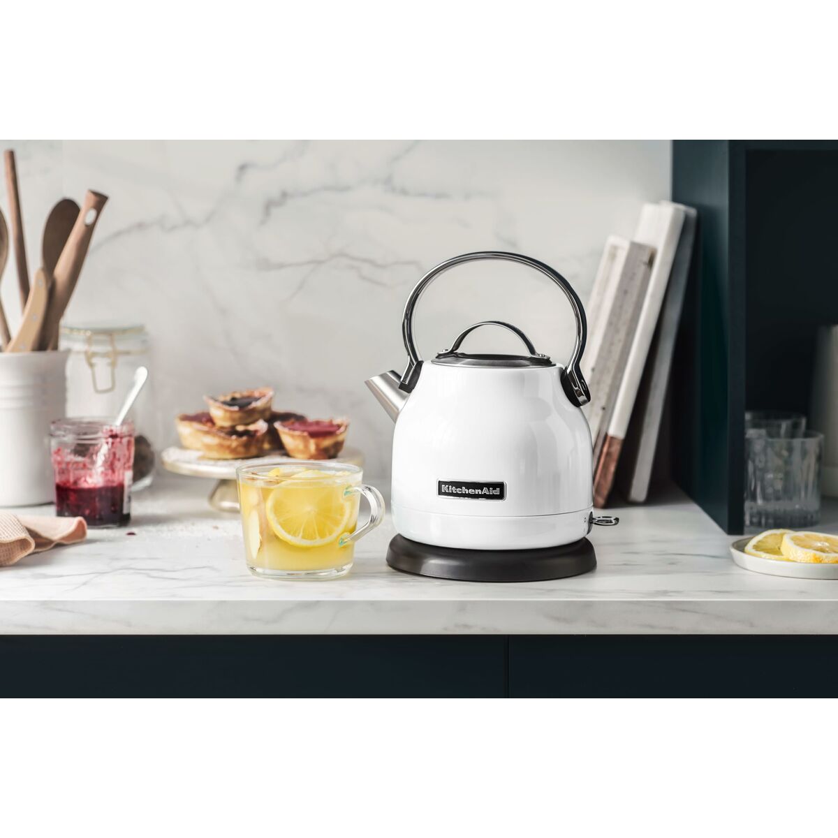 Water Kettle and Electric Teakettle KitchenAid 5KEK1222EWH White 1,25 L Metal Stainless steel